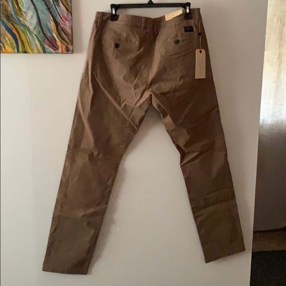 Heritage jeans/khaki style